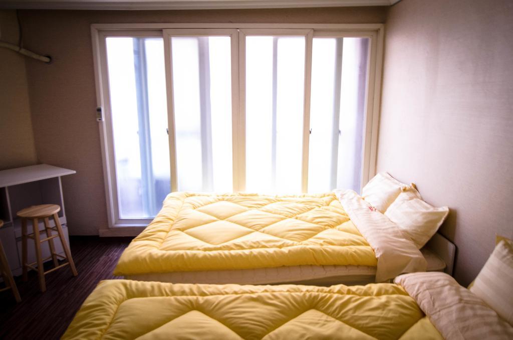 Yakorea Hostel Hongdae Szöul Kültér fotó