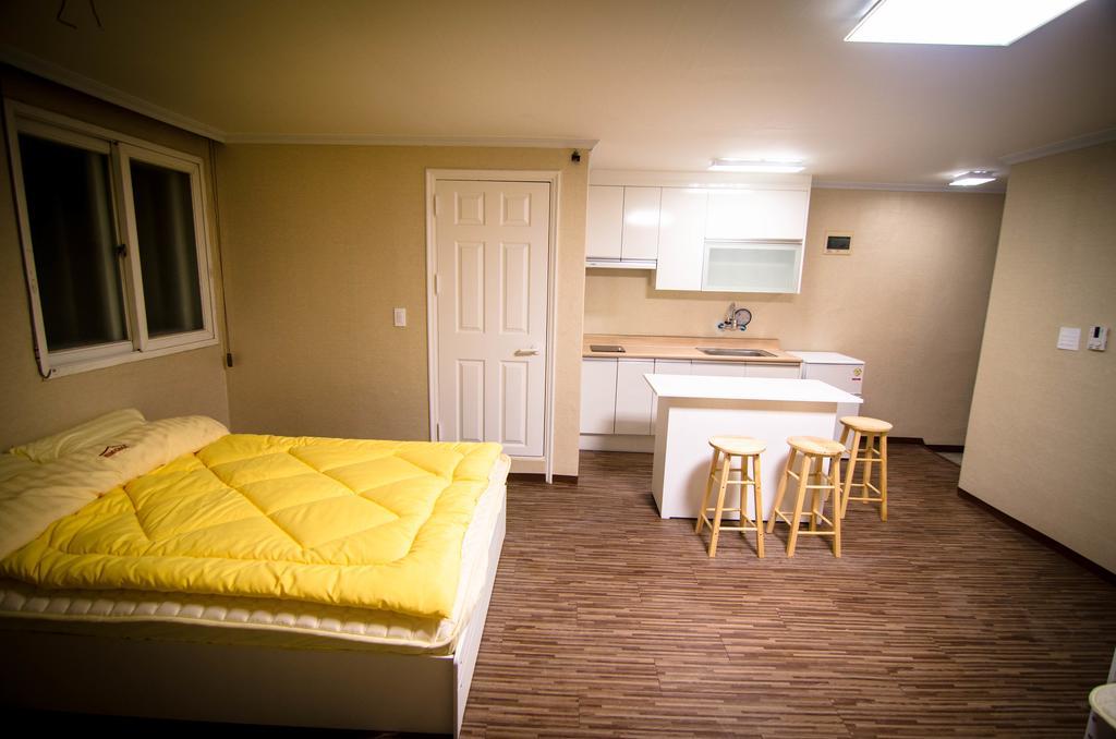 Yakorea Hostel Hongdae Szöul Kültér fotó
