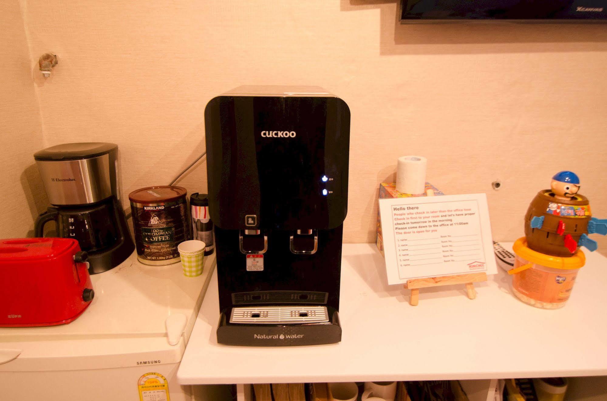Yakorea Hostel Hongdae Szöul Kültér fotó
